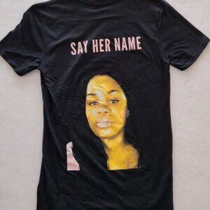 HISTORIC Breonna Taylor Black T-Shirt, Size Medium, Proceeds will go 2 a charity